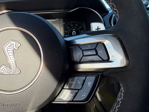 Used 2020 Ford Mustang Shelby GT500 w/ Technology Package image 21