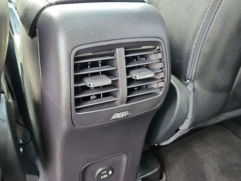 Used 2022 Ford Escape SEL w/ Technology Package FWD image 28