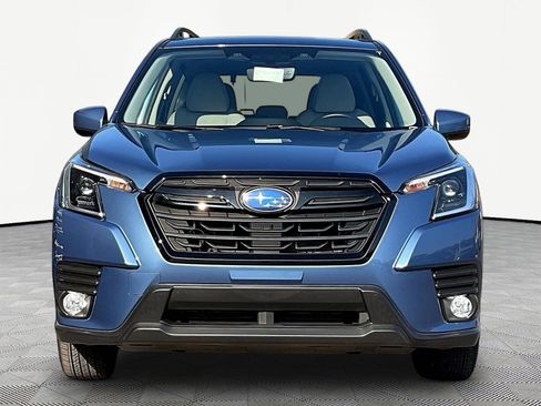 Used 2023 Subaru Forester Premium AWD/4WD image 2