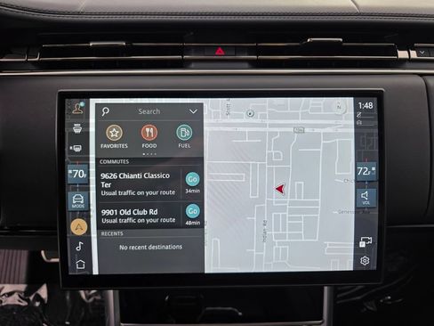 Used 2025 Land Rover Range Rover SE AWD/4WD image 22