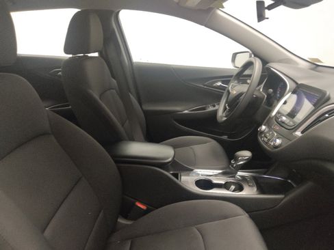 Used 2021 Chevrolet Malibu LS w/ Driver Confidence Package II FWD image 21