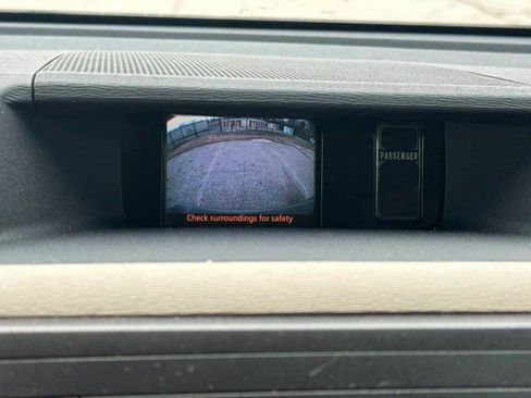 Used 2011 Toyota Sienna LE w/ Towing Pkg FWD image 8