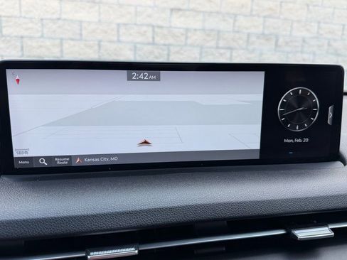 Used 2024 Genesis GV70 3.5T Sport image 21