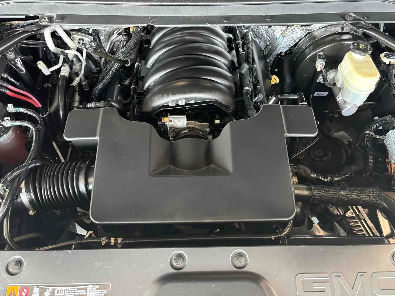 Used 2018 GMC Yukon XL SLE w/ SLE Value Package RWD image 29