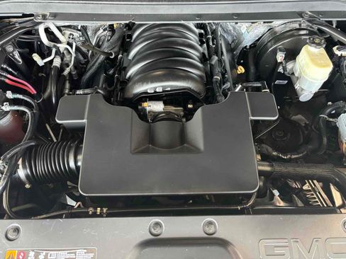 Used 2018 GMC Yukon XL SLE w/ SLE Value Package RWD image 29