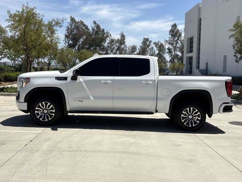 Used 2021 GMC Sierra 1500 AT4 w/ AT4 Premium Package AWD/4WD image 6