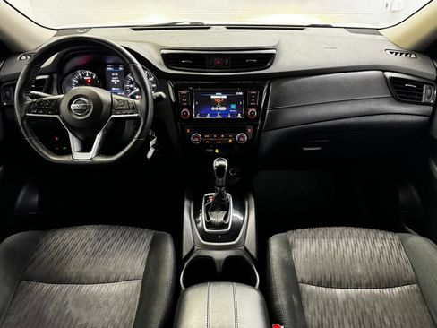 Used 2020 Nissan Rogue S FWD image 16