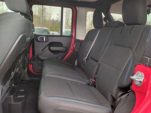 Used 2025 Jeep Wrangler Unlimited Rubicon 4xe w/ Safety Group AWD/4WD image 22