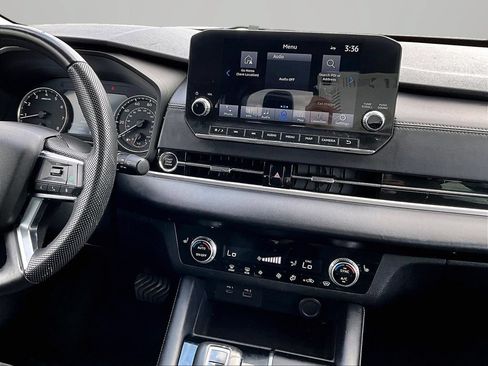 Used 2023 Mitsubishi Outlander SE AWD/4WD image 7