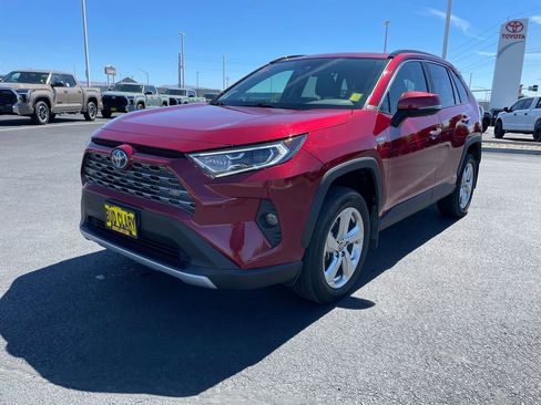 Used 2021 Toyota RAV4 Limited AWD/4WD image 15