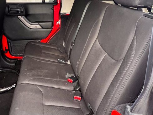 Used 2018 Jeep Wrangler Unlimited Sport S AWD/4WD image 8