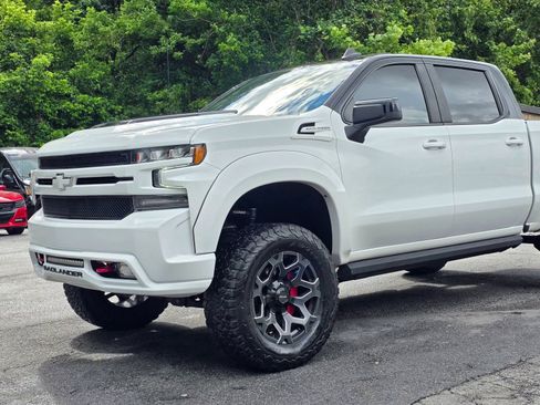 Used 2021 Chevrolet Silverado 1500 RST w/ Convenience Package II AWD/4WD image 2