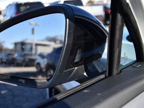 New 2026 Volkswagen Tiguan SE R-Line image 10