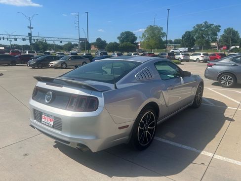 Used 2013 Ford Mustang GT Premium w/ GT Coupe Accessory Pkg 5 RWD image 6
