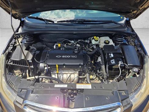 Used 2015 Chevrolet Cruze LS FWD image 20