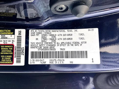 Used 2025 Toyota Tundra Limited AWD/4WD image 20