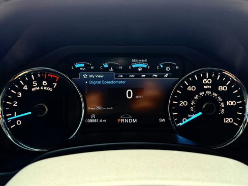 Used 2020 Ford F150 Platinum w/ Equipment Group 701A Luxury AWD/4WD image 17