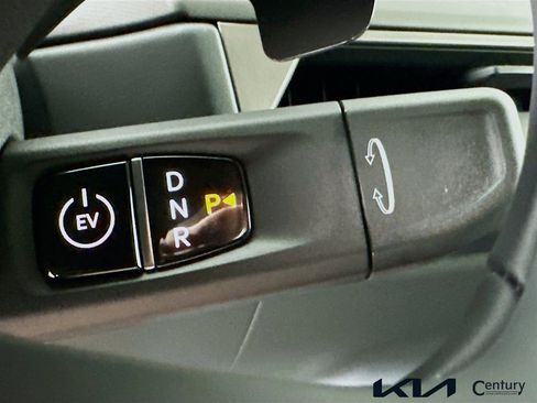 New 2026 Kia EV9 Light RWD image 12