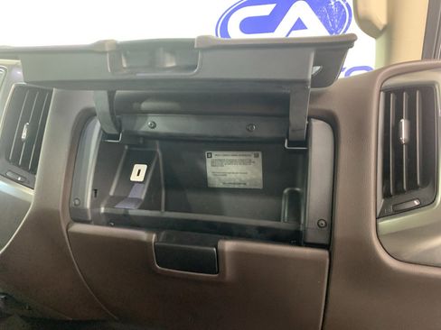 Used 2018 Chevrolet Silverado 1500 LT w/ All Star Edition image 38