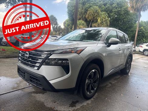 Used 2024 Nissan Rogue SV AWD/4WD image 1