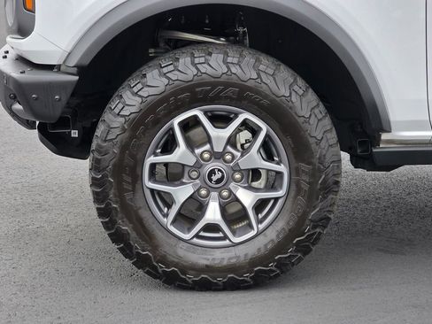 Used 2023 Ford Bronco Badlands AWD/4WD image 8