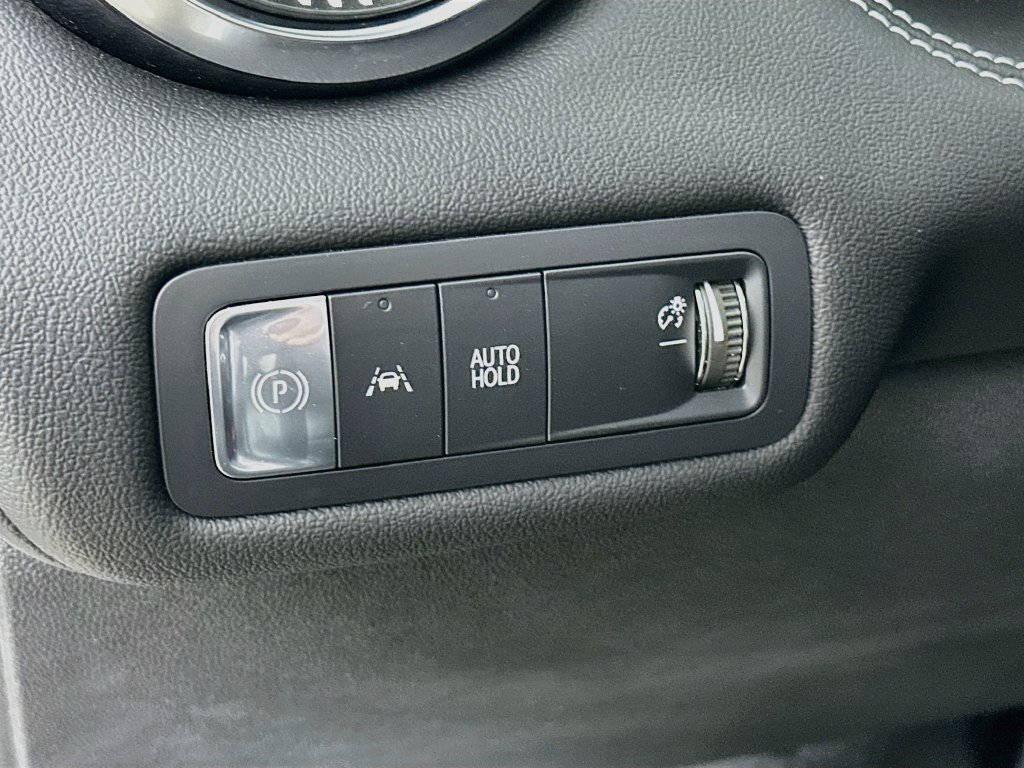 Used 2025 Chevrolet Blazer EV LT AWD/4WD image 10