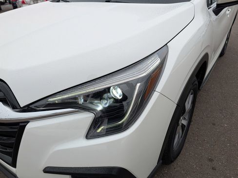 Certified 2025 Subaru Ascent Premium image 16