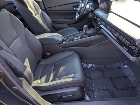 Used 2025 Honda Accord Touring image 36