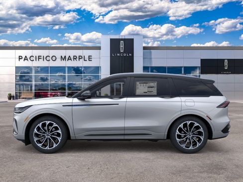 New 2026 Lincoln Nautilus Reserve AWD/4WD image 3
