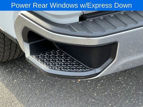 Used 2022 Chevrolet Silverado 1500 LT image 13