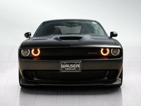 Used 2015 Dodge Challenger SRT Hellcat RWD image 5