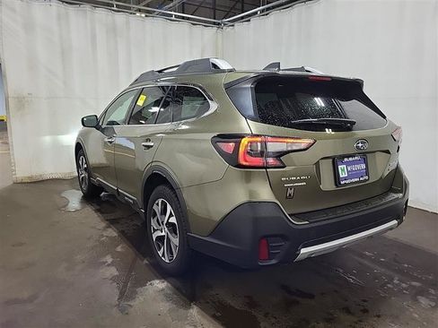 Used 2022 Subaru Outback Touring XT AWD/4WD image 6
