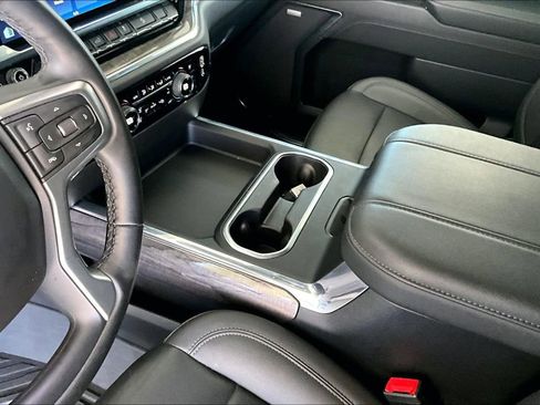 Used 2024 Chevrolet Silverado 2500 LTZ w/ LTZ Plus Package AWD/4WD image 5