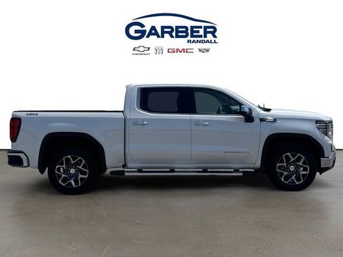 Used 2025 GMC Sierra 1500 SLT w/ SLT Premium Package AWD/4WD image 6