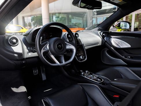 Used 2023 McLaren GT RWD image 44