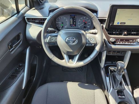 Used 2024 Toyota Corolla Cross AWD Hybrid image 12