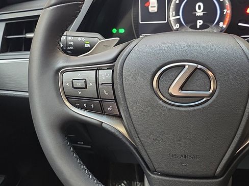 Used 2023 Lexus ES 350 w/ Accessory Package (Z1) image 17