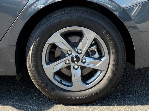 Used 2023 Kia K5 LXS image 11