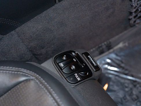 Used 2005 Mercedes-Benz E 55 AMG Sedan image 43