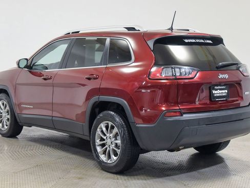 Used 2019 Jeep Cherokee Latitude Plus w/ Cold Weather Group FWD image 12