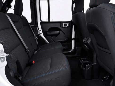 Used 2021 Jeep Wrangler Unlimited Sport AWD/4WD image 16