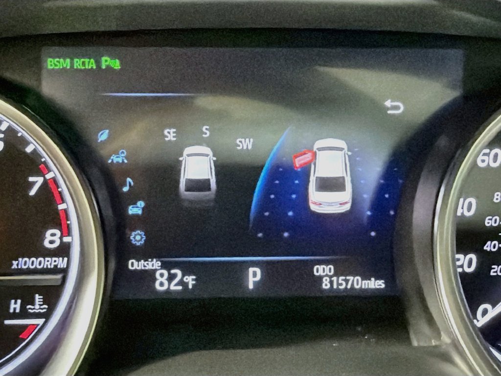 Used 2018 Toyota Camry XLE w/ Driver Assist Package FWD image 12