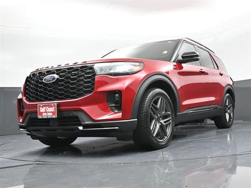 Used 2025 Ford Explorer ST-Line w/ Premium Package RWD image 34