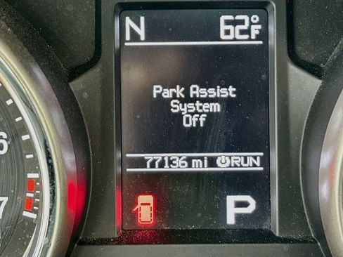 Used 2011 Jeep Grand Cherokee Limited AWD/4WD image 14