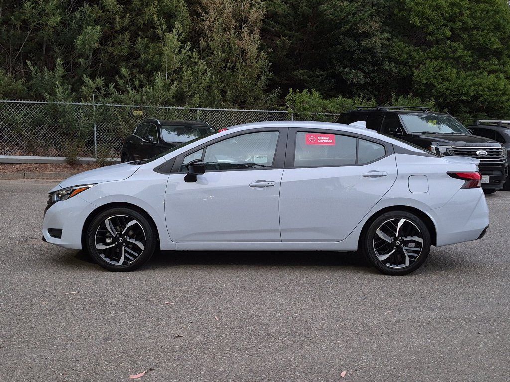 Certified 2025 Nissan Versa SR FWD image 8