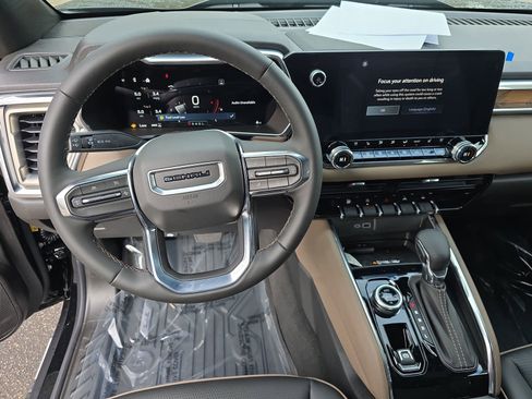 New 2026 GMC Canyon Denali image 18