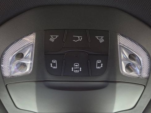 New 2025 Chrysler Pacifica Select w/ Fav Edition Package FWD image 29