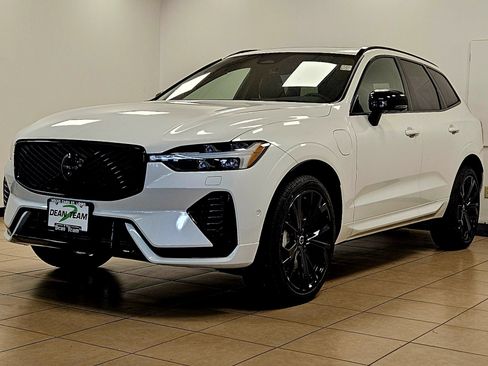 New 2026 Volvo XC60 T8 Ultra w/ Climate Package AWD/4WD image 4