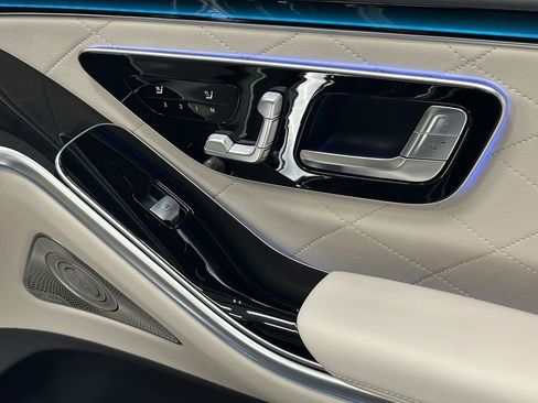 Used 2024 Mercedes-Benz S 580 4MATIC Sedan image 17