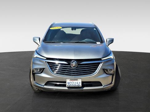 Used 2024 Buick Enclave Premium image 2